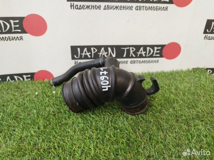 Патрубок воздушного фильтра Toyota Passo 1KR