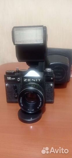 Плёночный фотоаппарат Зенит хр12