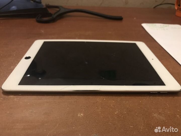 Apple iPad pro 9.7 inch celluar (sim)