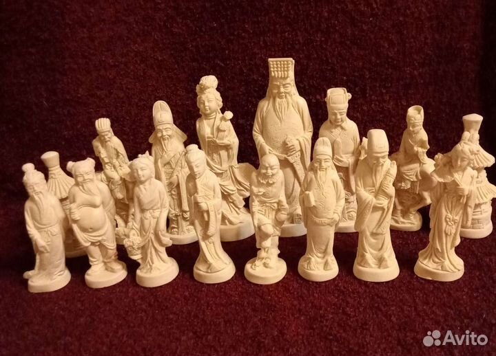 Шахматы большие старые. Китай. Ручная работа