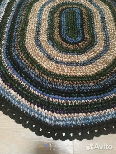 Коврик вязаный