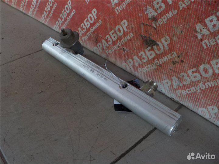 Топливная рампа Daewoo Espero седан C20LE 1993