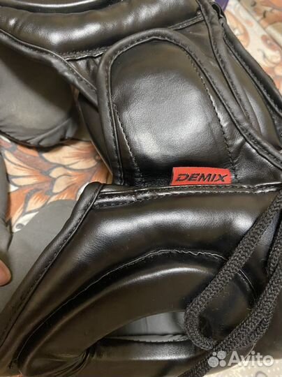 Шлем,защита голень+стопа,перчатки боксерские