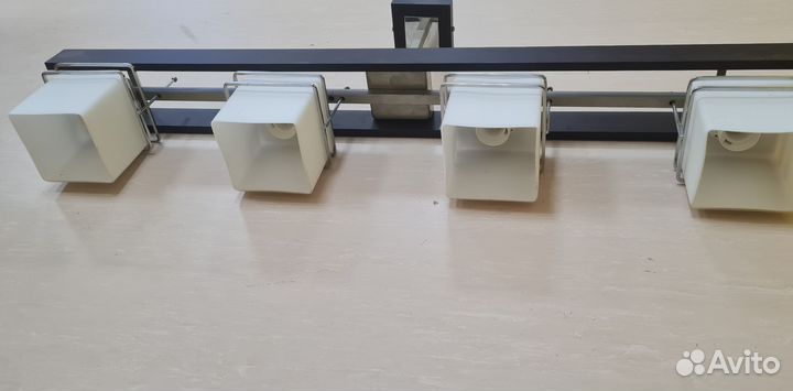 Светильник потолочный