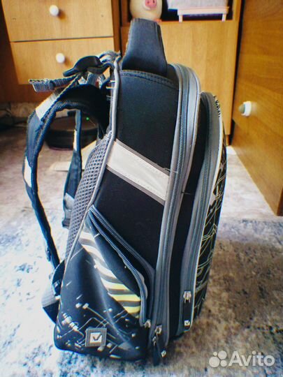 Продам школьный рюкзак