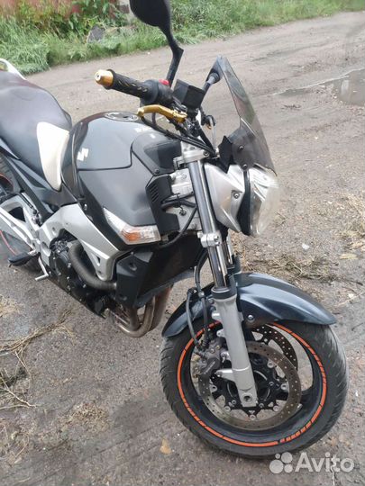 Suzuki GSR 600