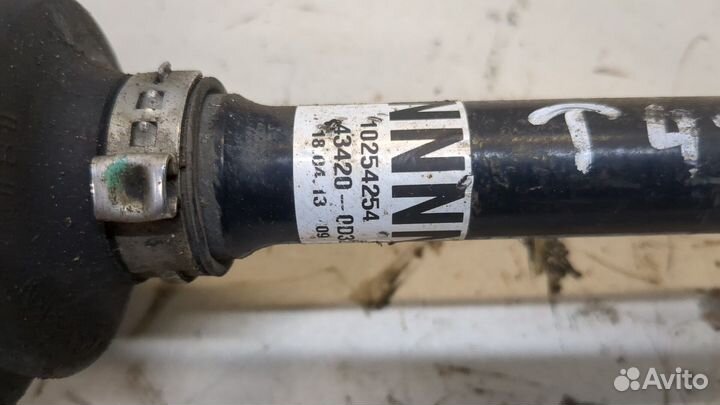 Полуось Toyota Yaris, 2013