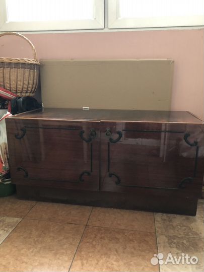 Тумба под телевизор