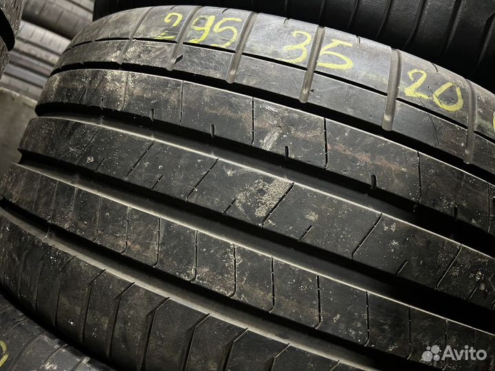 Pirelli P Zero PZ4 295/35 R20 105Y