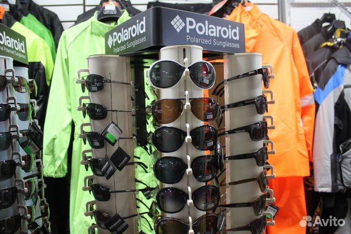 Солнцезащитные очки Polaroid
