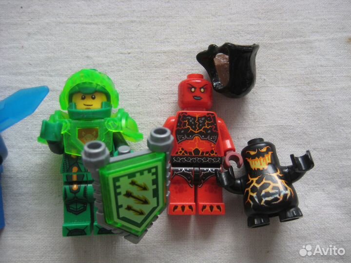 Lego фигурки Сити, Потер, Бионикл, Нэксо найт