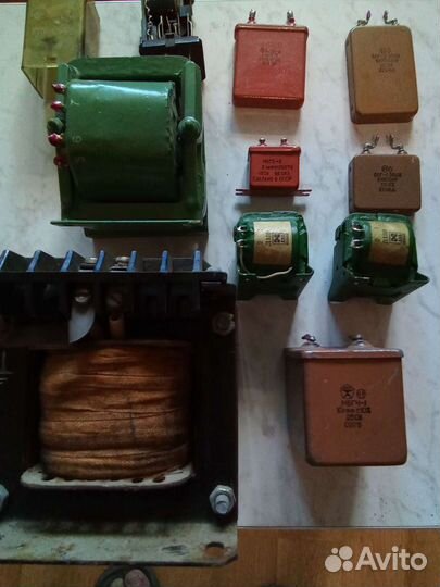 Трансформатор, конденсаторы