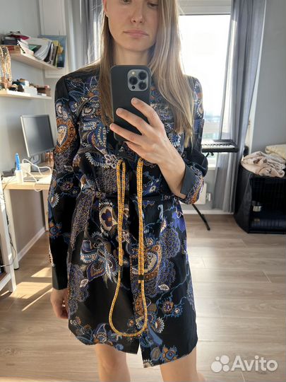 Шелковое платье Juicy Couture