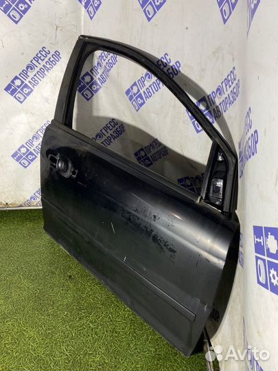 Дверь передняя правая Ford Focus 2 седан 1.6 fyja