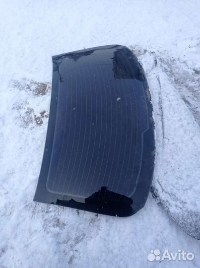 Заднее стекло peugeot 206