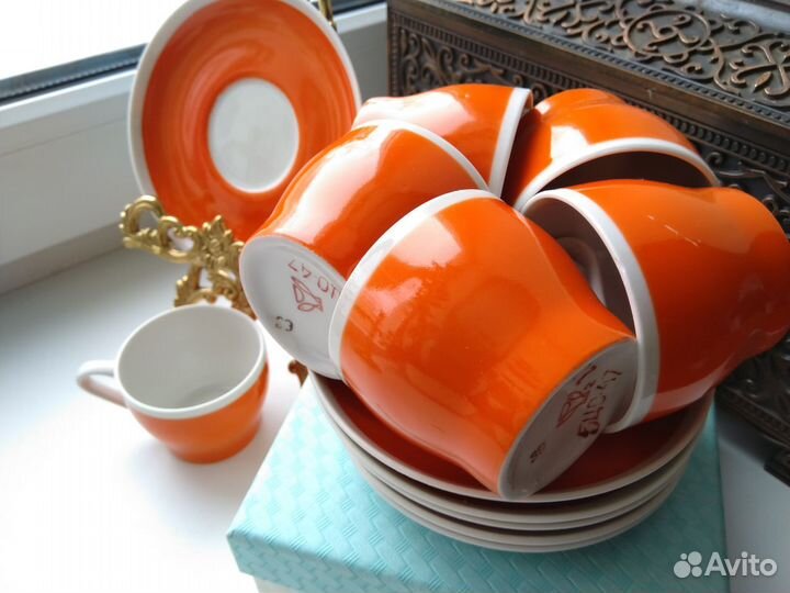 Фарфор. Хрусталь. Вилки. Ложки. Мельхиор