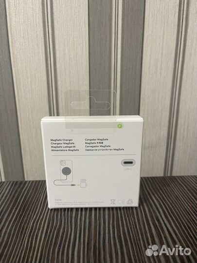 Беспроводная зарядка Apple