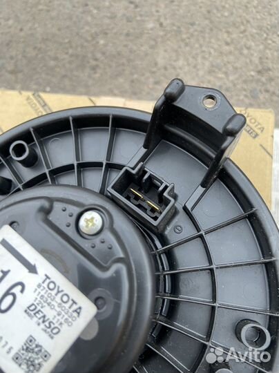 Моторчик печки Toyota land Cruiser Prado 120