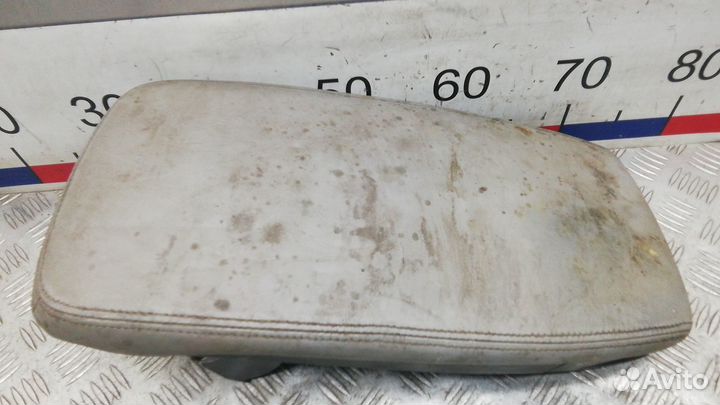 Крышка подлокотника lexus GS 3