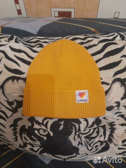 Шапка для девочки новая