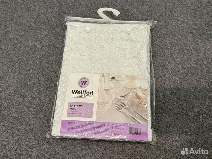 Скатерть ажурная новая