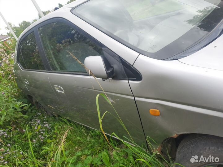 В разбор Toyota prius или целиком