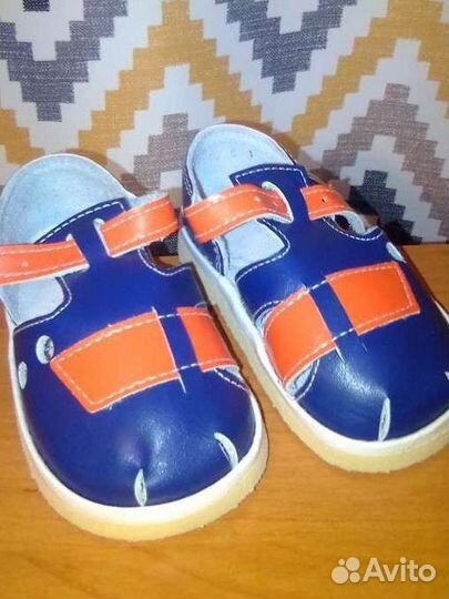 Сандали для мальчика новые