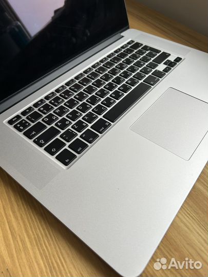 Apple MacBook Pro 15 2015 i7 16/512