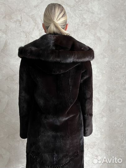 Шуба женская натуральная 44 46