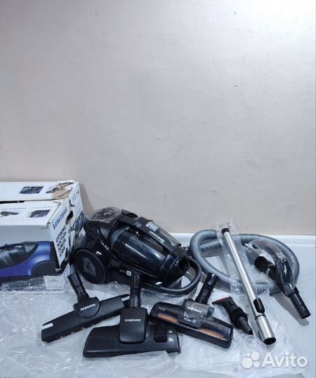 Пылесос Samsung SC8874