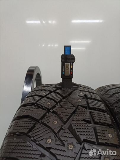 Nitto Therma Spike 205/60 R16