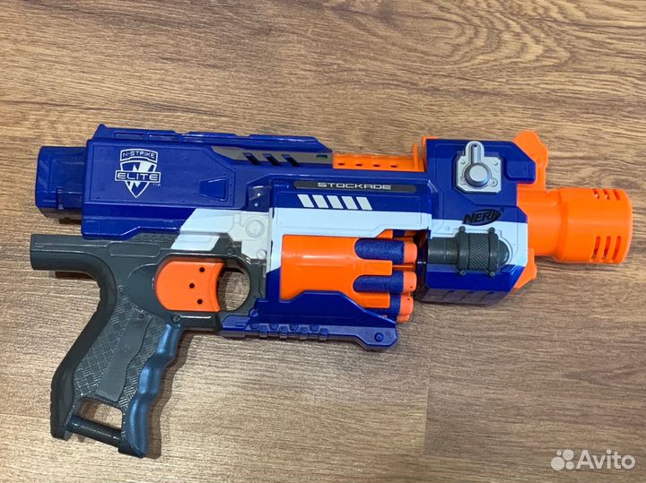 Бластер Nerf Stockade со стрелами (барабан)