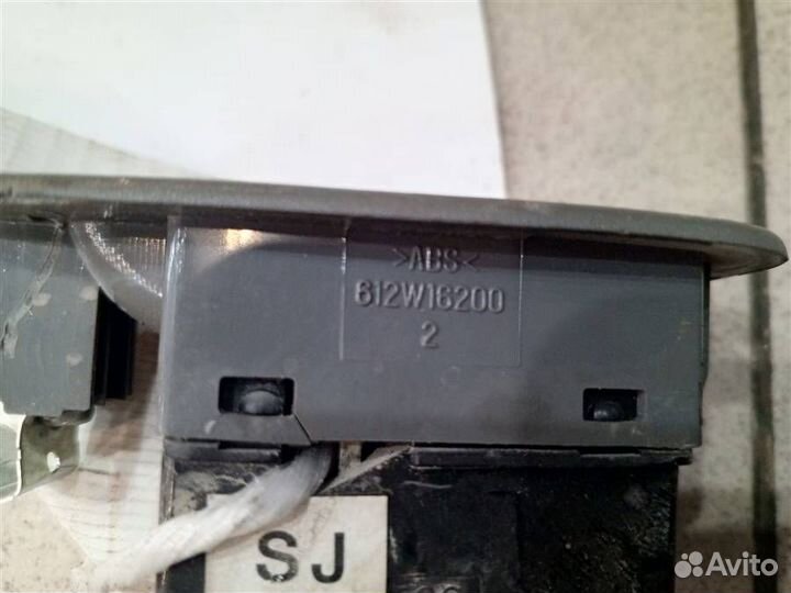 Кнопка стеклоподъемника Chevrolet Lacetti J200 20