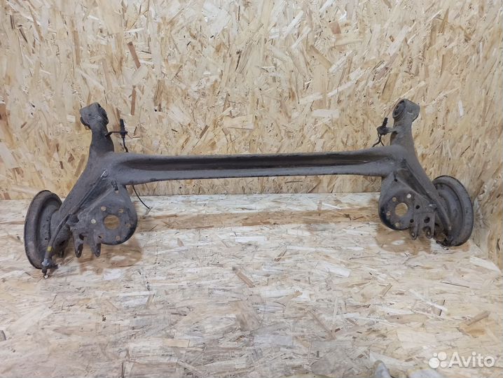 Балка задняя Toyota Corolla E150