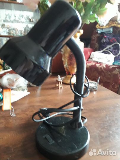 Лампа настольная