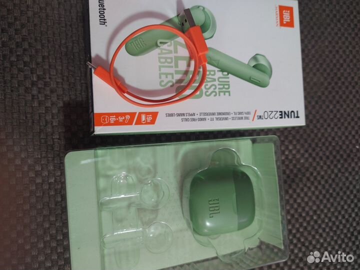 Блютуз наушники JBL tune 220 tws