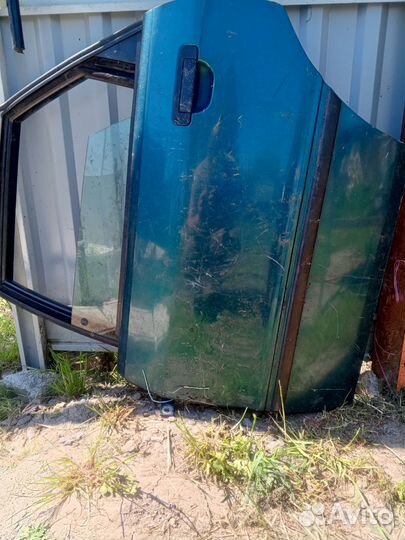 Дверь задняя левая Ауди 80 б4