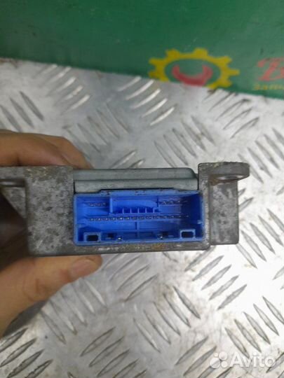 Блок SRS Airbag Mazda 626 хэтчбек 1.8 Л 1993