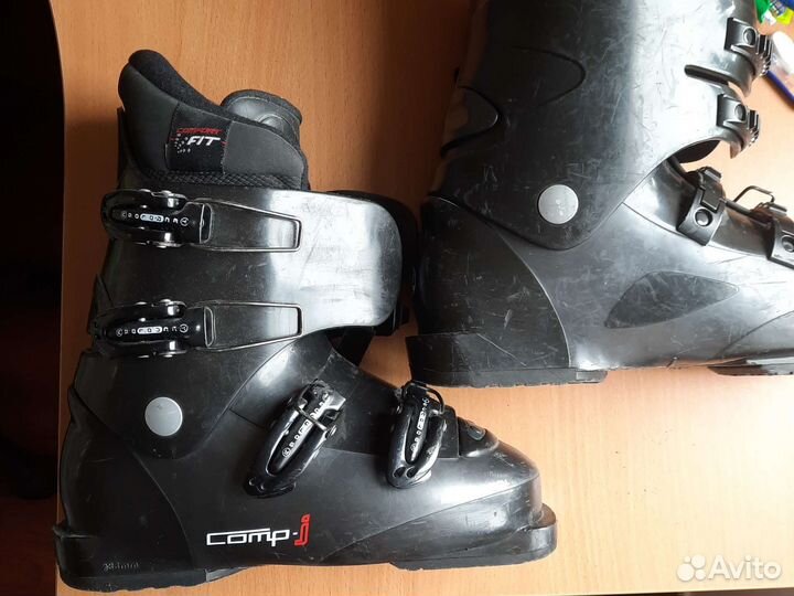 Горнолыжные ботинки