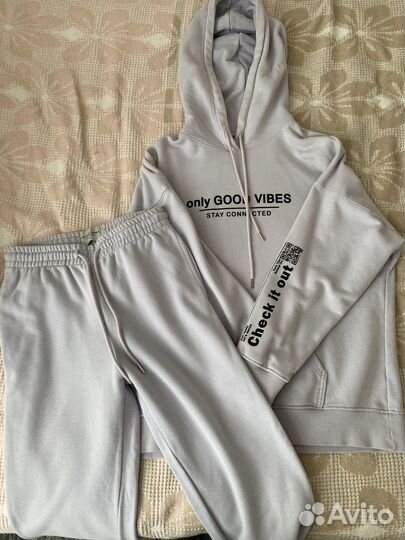 Спортивный костюм