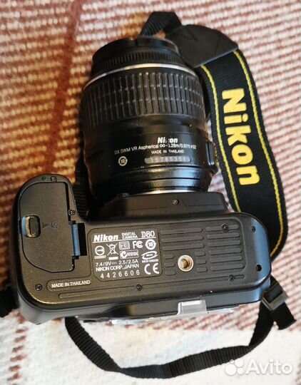 Nikon D80 + Nikkor DX 18-55 мм VR