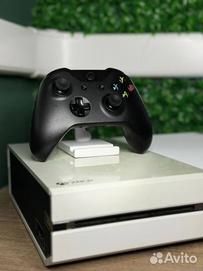 Xbox One Белый 500gb