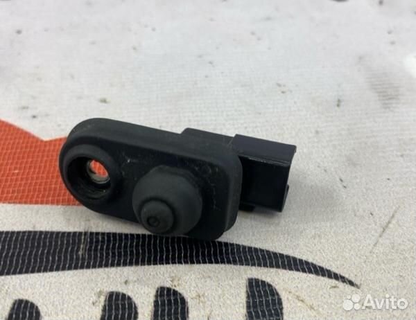 Доводчик двери Peugeot 4007 легковой универсал SFY