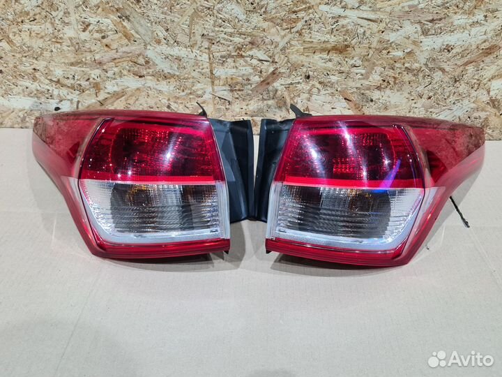 Задние фонари Ford Kuga 2 2012-2016