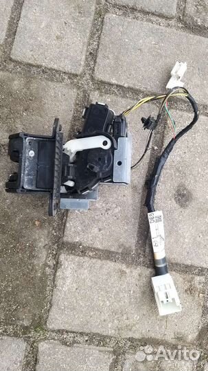 Замок багажника мазда 2 de 2007 mazda хэтчбек