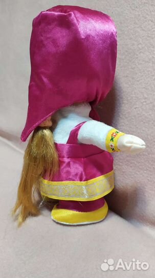 Кукла Маша,танцует и поет,повторит ваши фразы