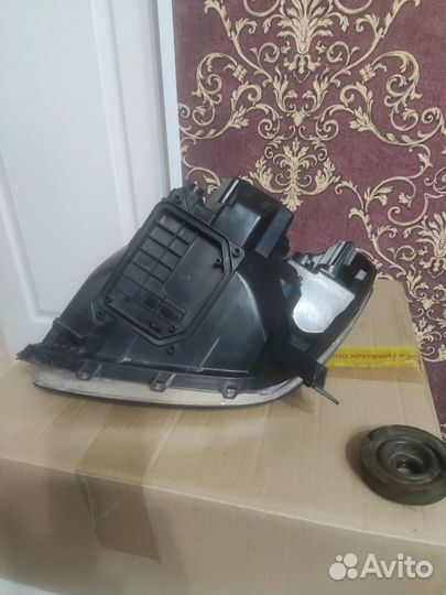 Фара передняя правая