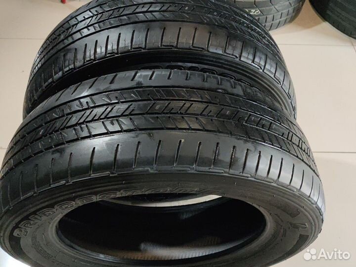 Bridgestone Dueler H/T 215/60 R17 96H