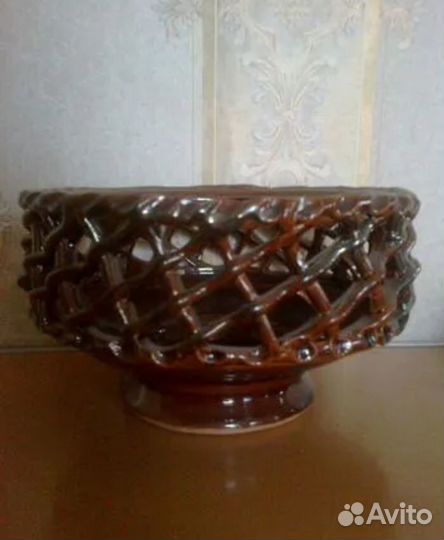 Продается конфетница