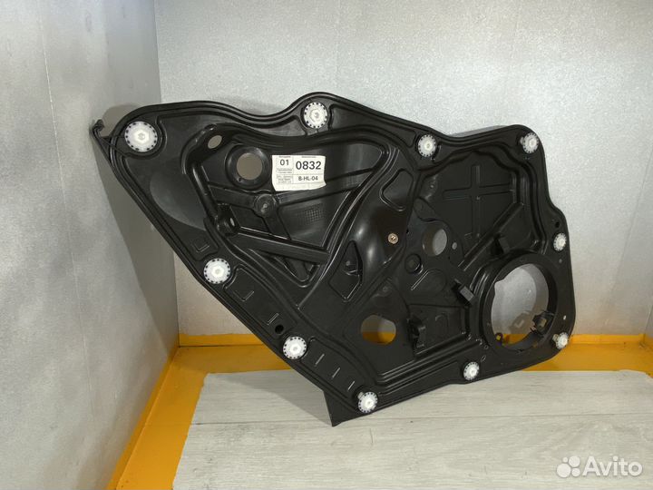 Корпус стеклоподьемника задний левый VW passat cc